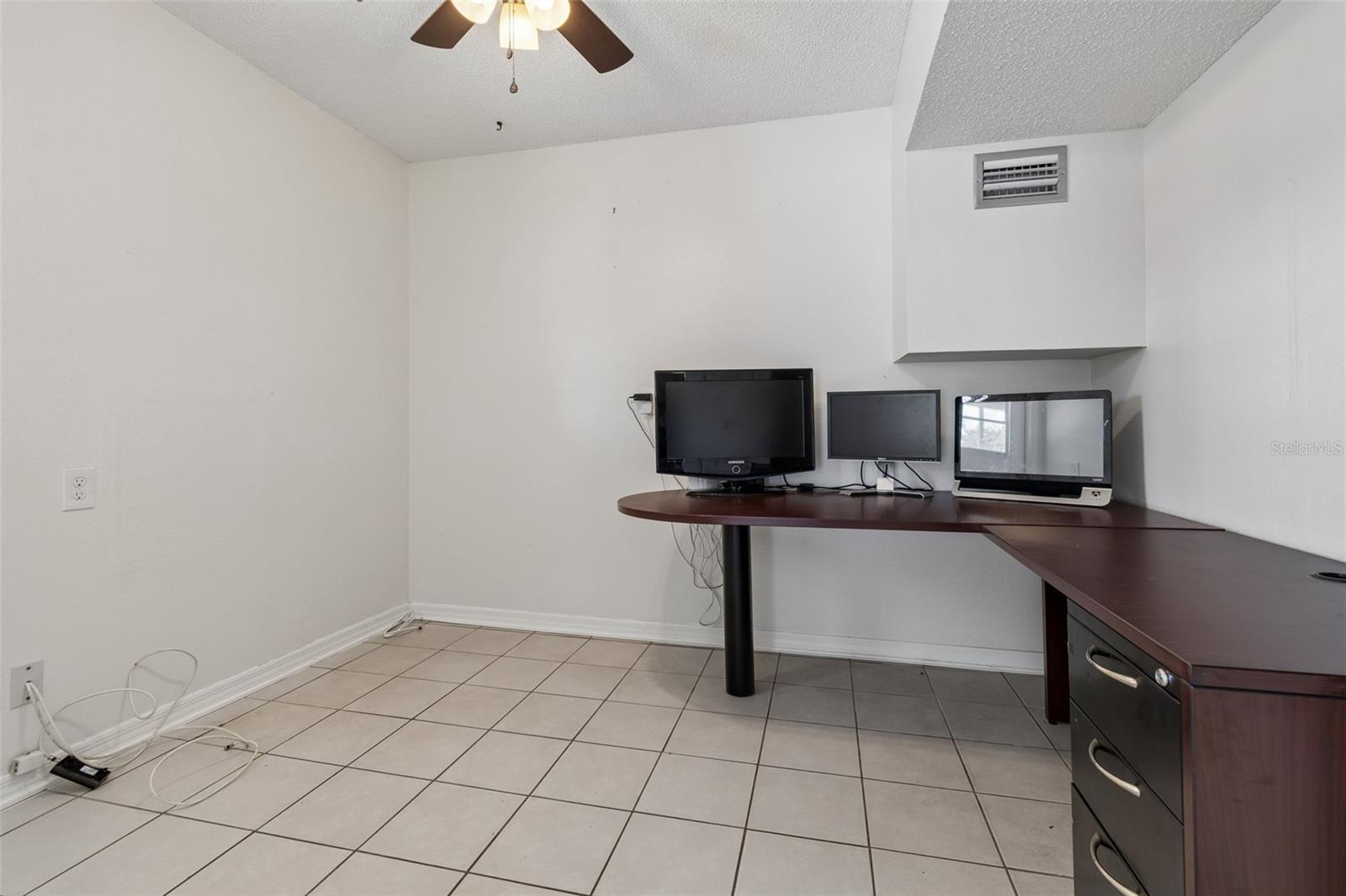 2620 GIANT PL — photo 55