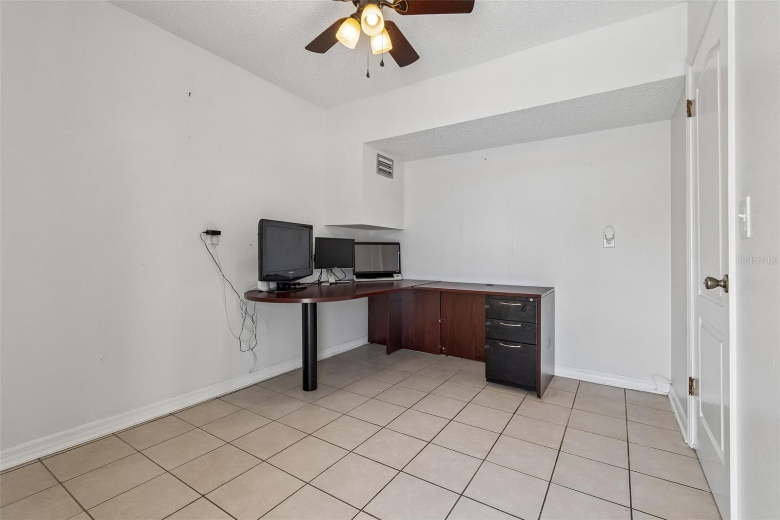 2620 GIANT PL — photo 56