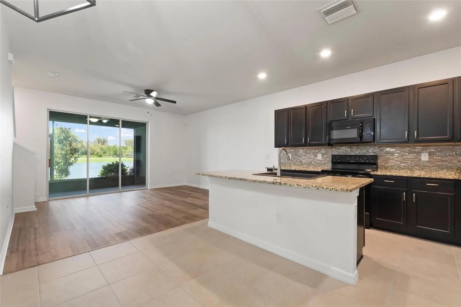 2879 SUNCOAST BLEND DR — photo 6