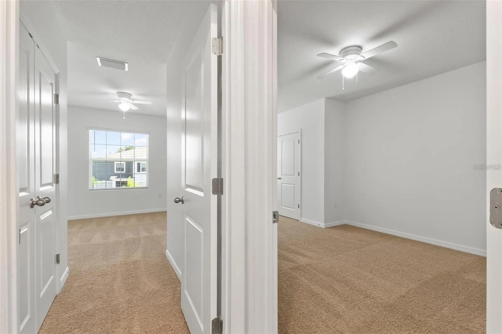 2879 SUNCOAST BLEND DR — photo 32