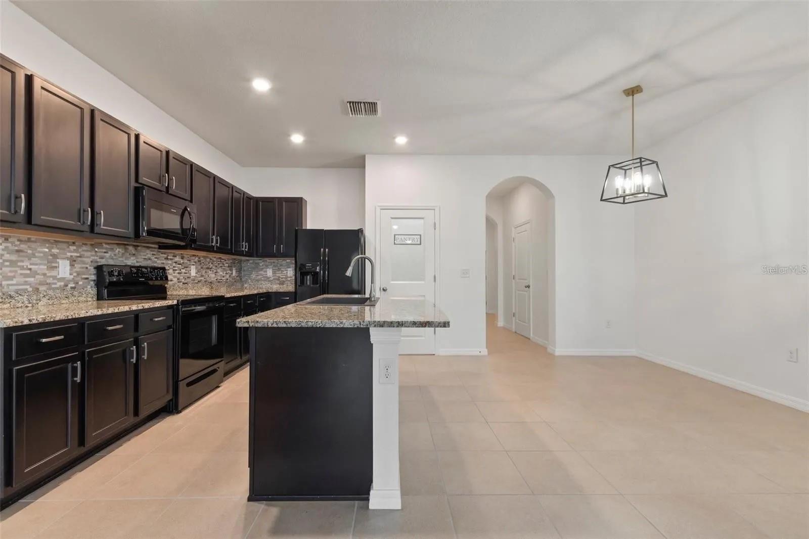 2879 SUNCOAST BLEND DR — photo 9