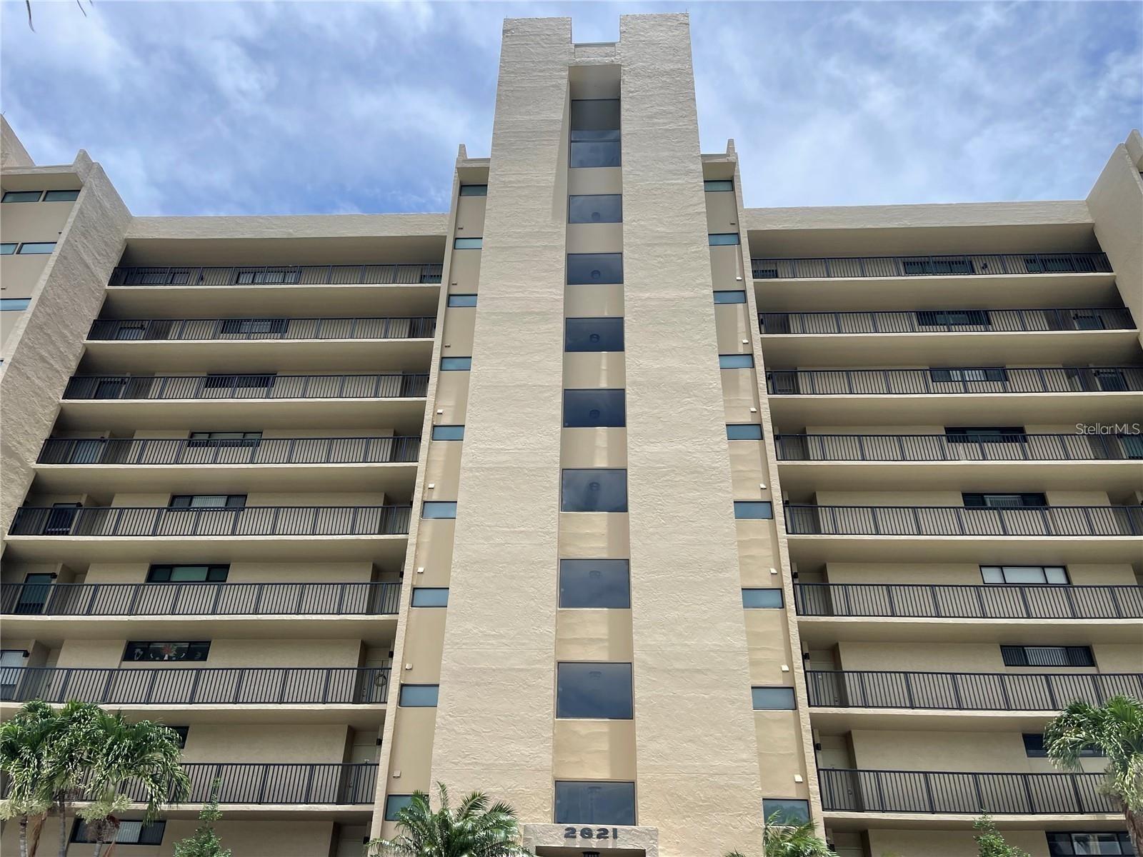 2621 COVE CAY DR #703 — photo 2
