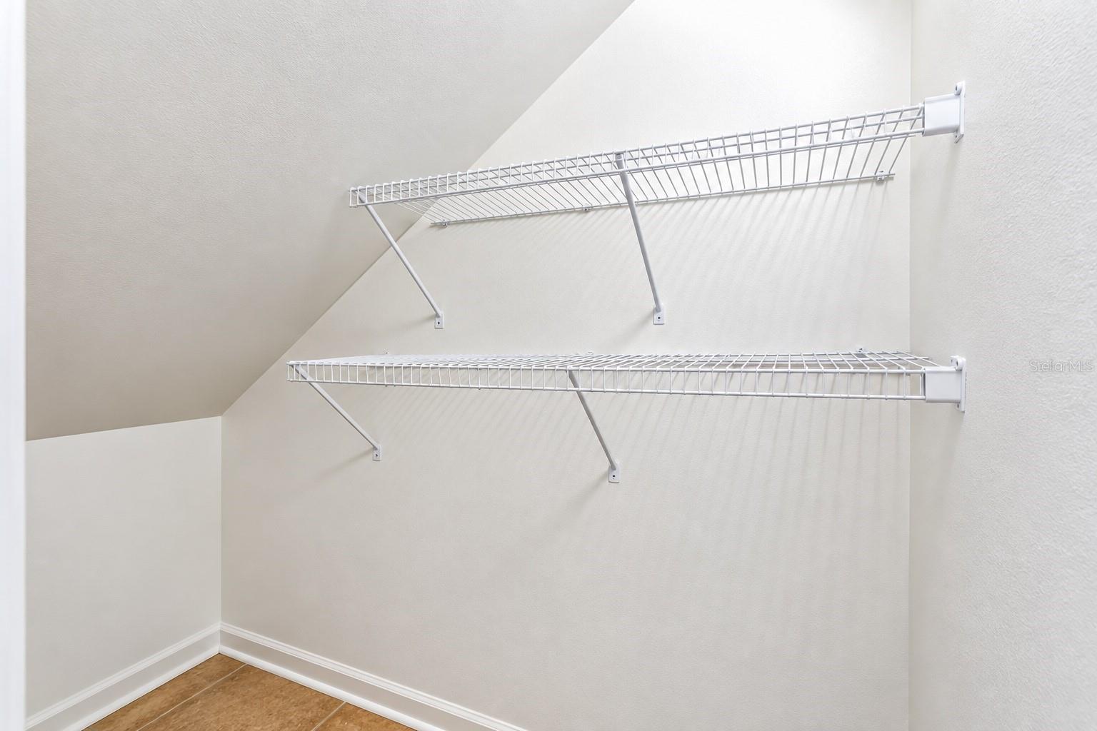 16013 STAGS LEAP DR — photo 18