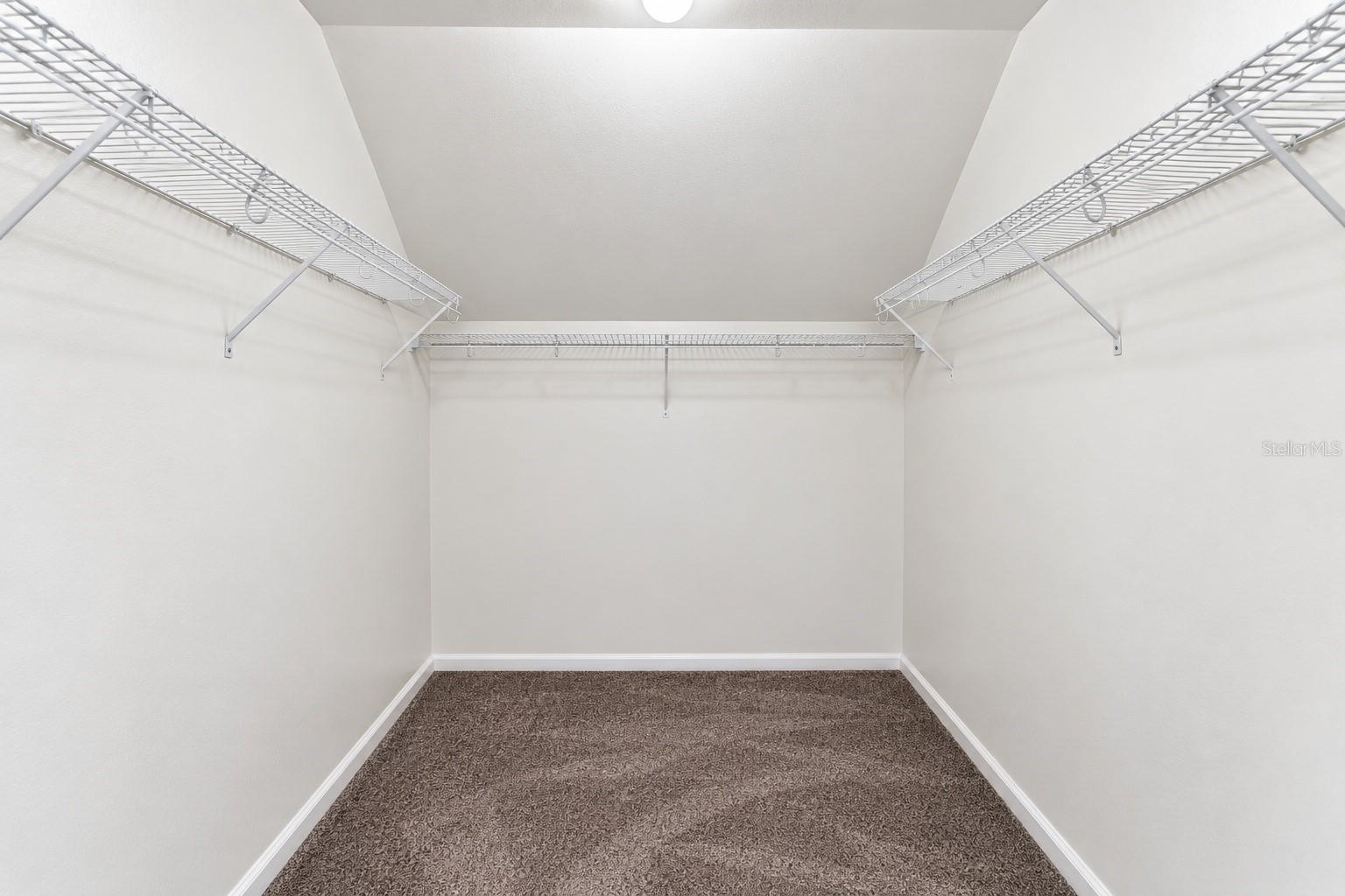 16013 STAGS LEAP DR — photo 30