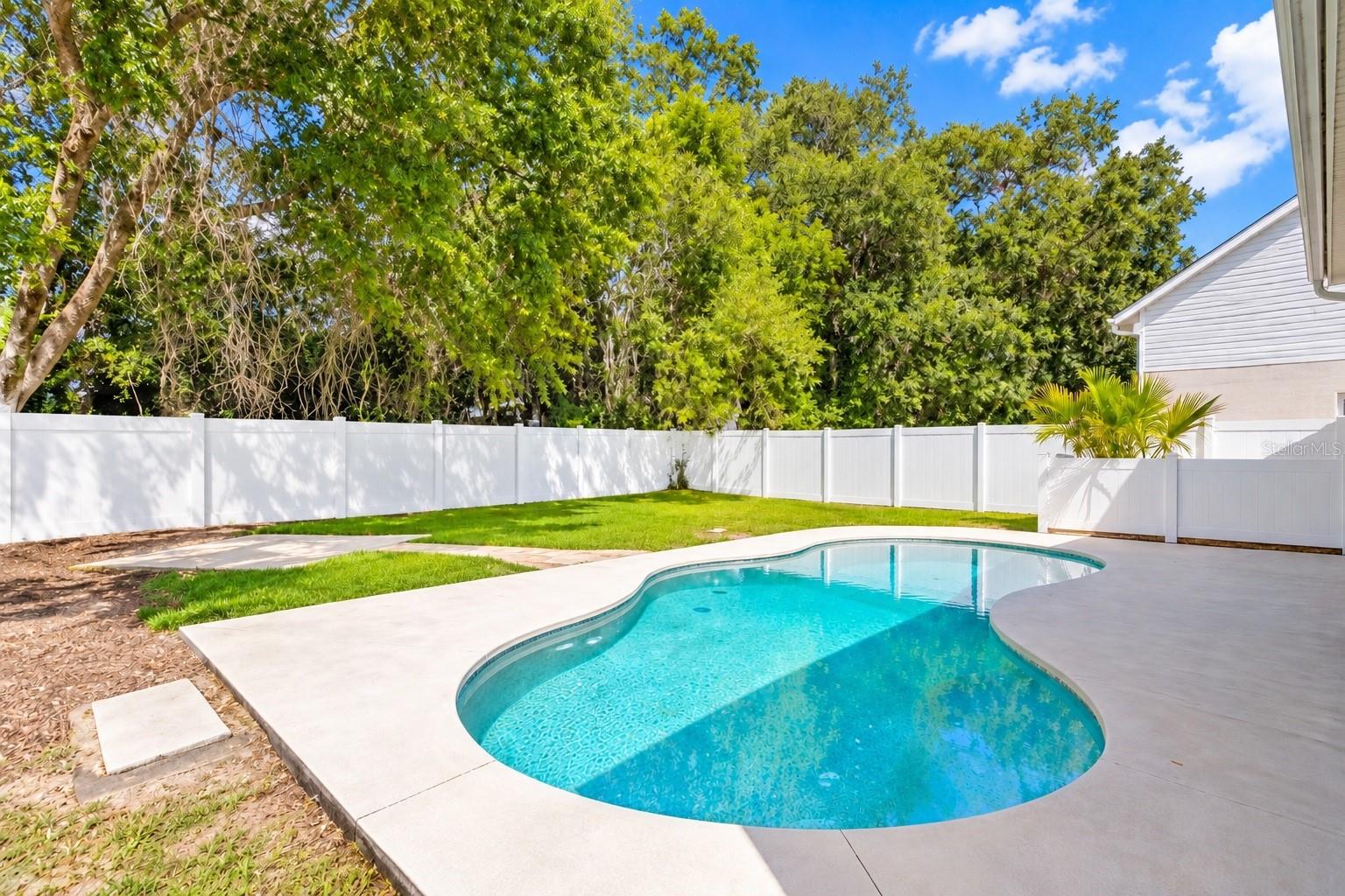 16013 STAGS LEAP DR — photo 6