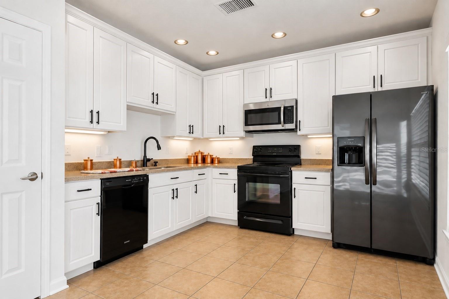 16013 STAGS LEAP DR — photo 10