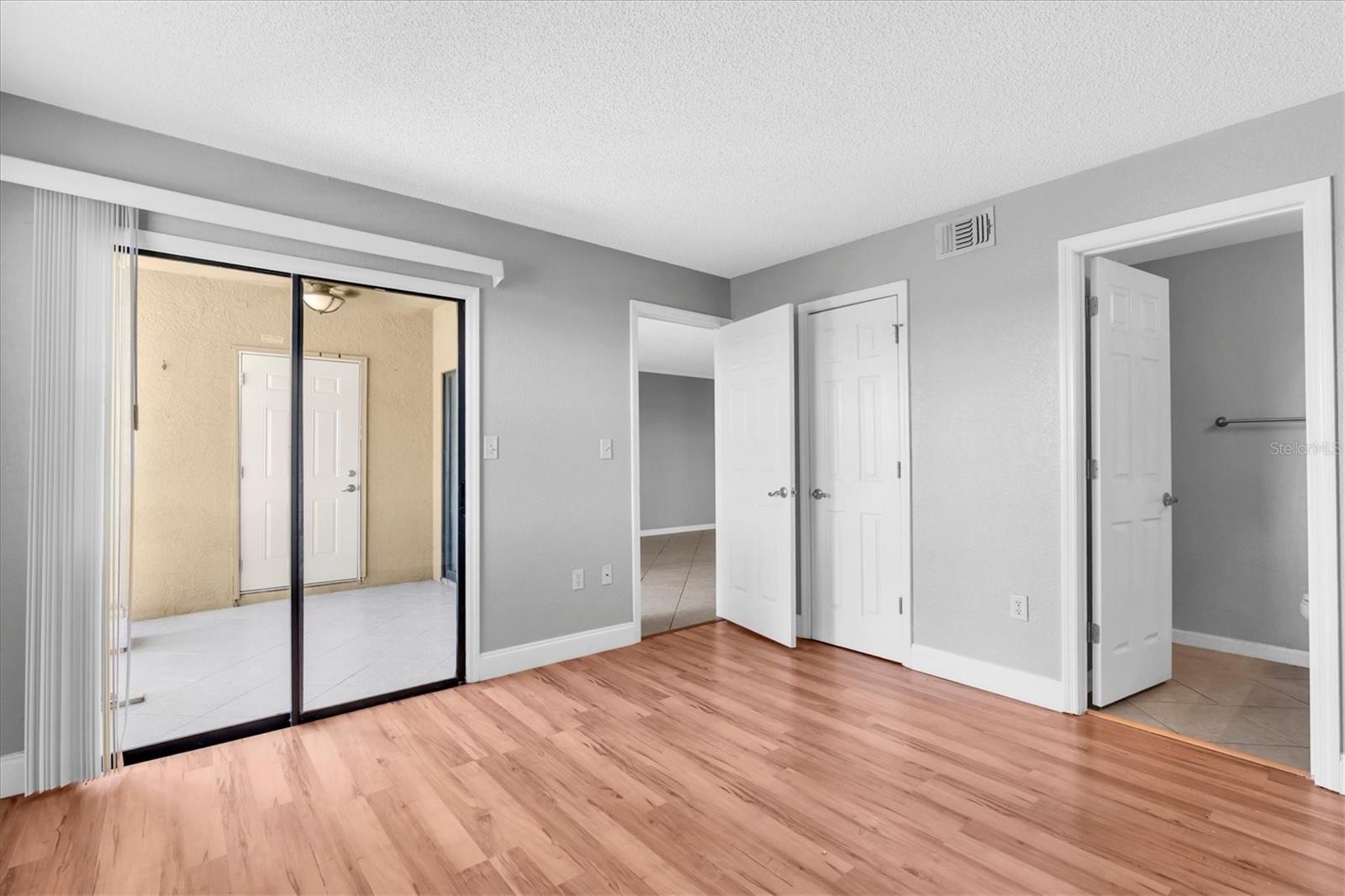 10103 SAILWINDS BLVD N #105 — photo 16