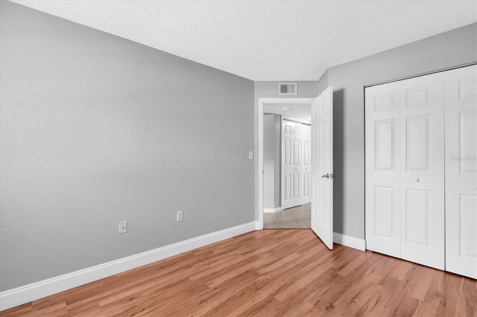 10103 SAILWINDS BLVD N #105 — photo 21