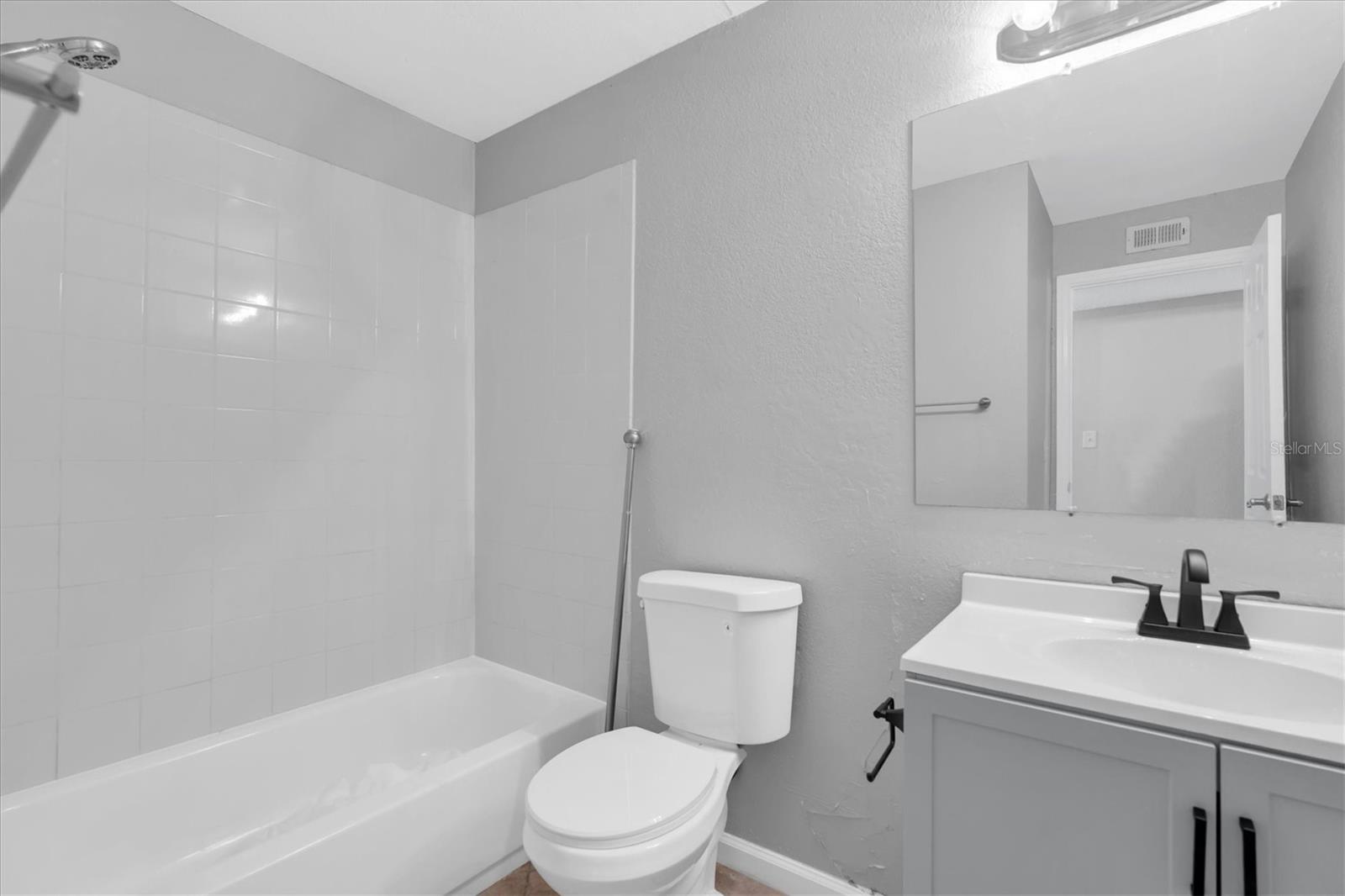 10103 SAILWINDS BLVD N #105 — photo 24