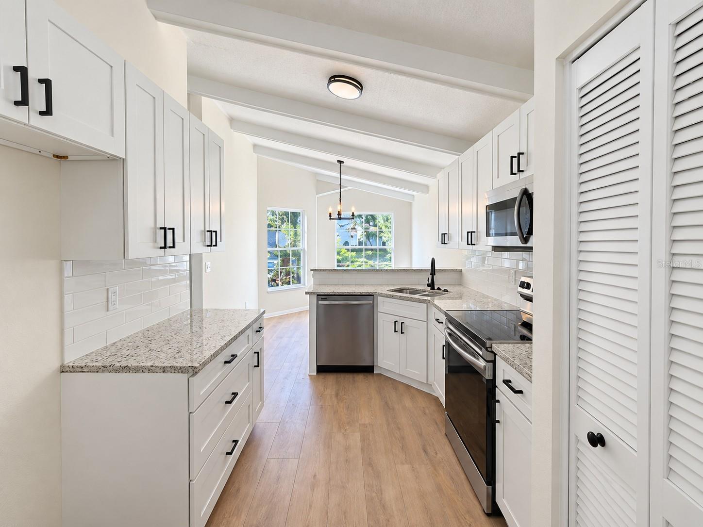 1446 WALDEN OAKS PL — photo 5