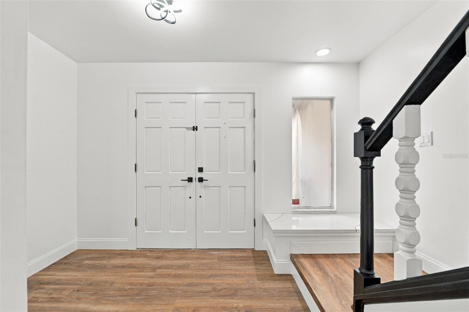 6107 OAK FERN CT — photo 2