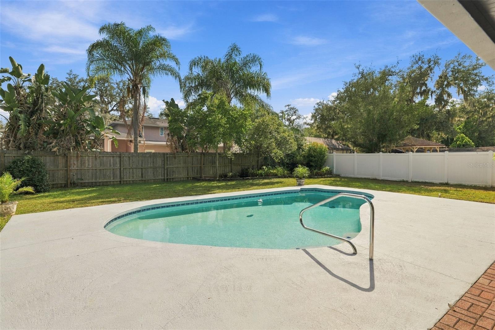 6107 OAK FERN CT — photo 35