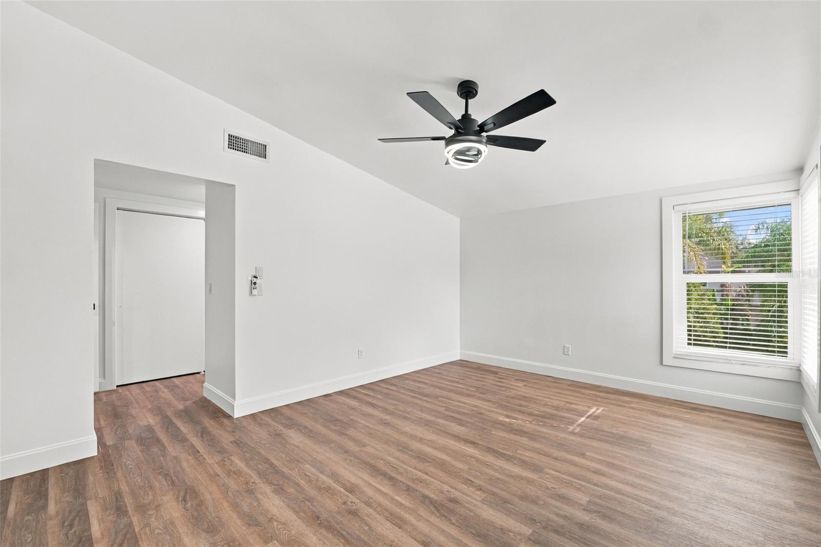 6107 OAK FERN CT — photo 24