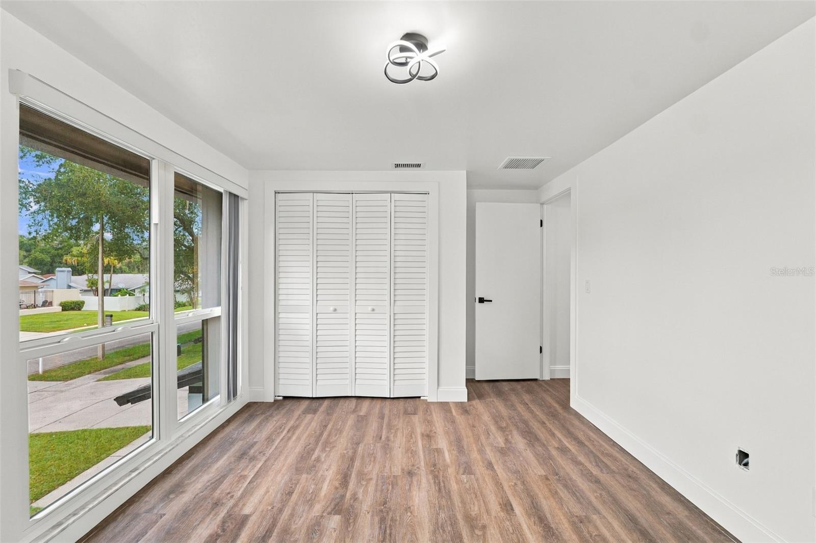 6107 OAK FERN CT — photo 28