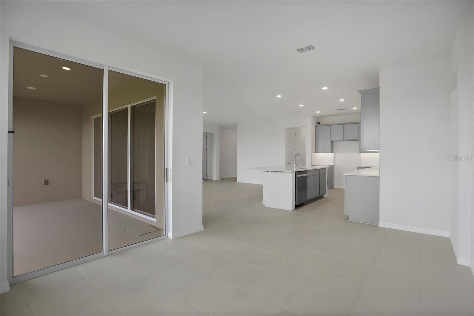 7405 SEA MANATEE ST — photo 36