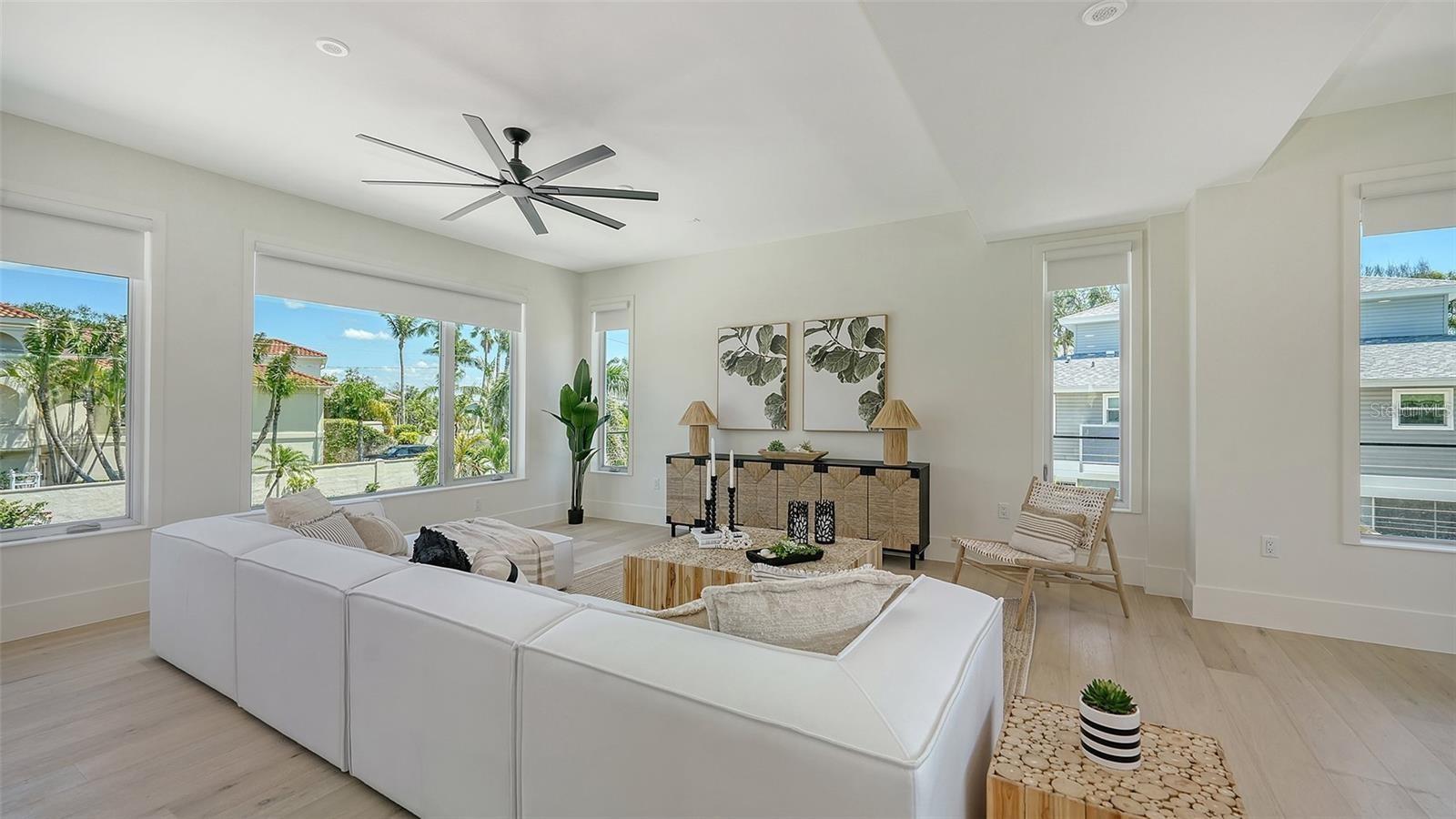 8800 MIDNIGHT PASS RD — photo 24