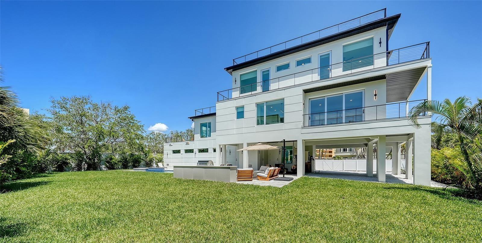 8800 MIDNIGHT PASS RD — photo 4