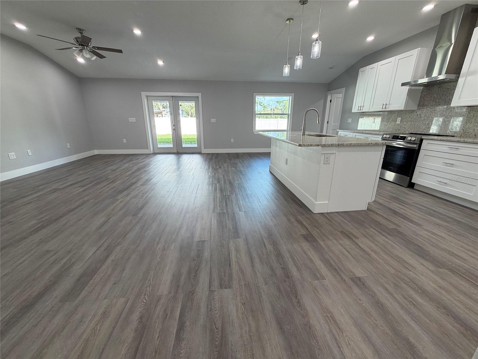 11734 ORANGE CT — photo 4