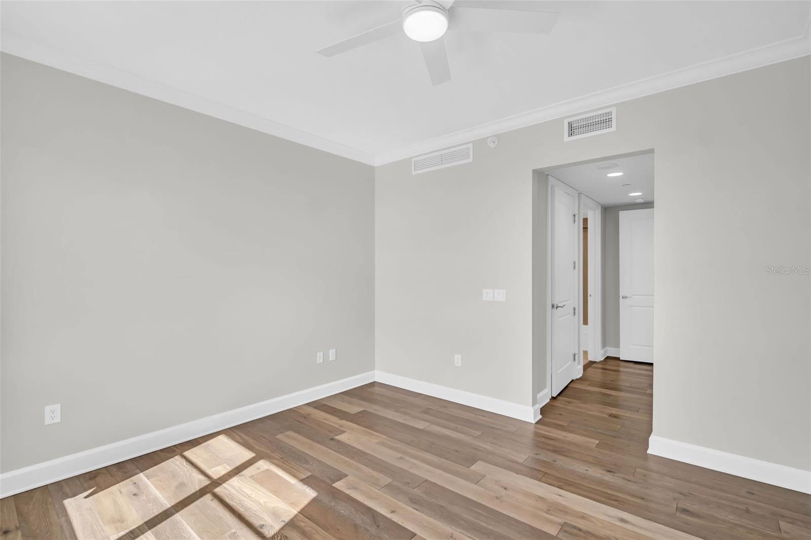 300 BEACH DR NE #2604 — photo 43