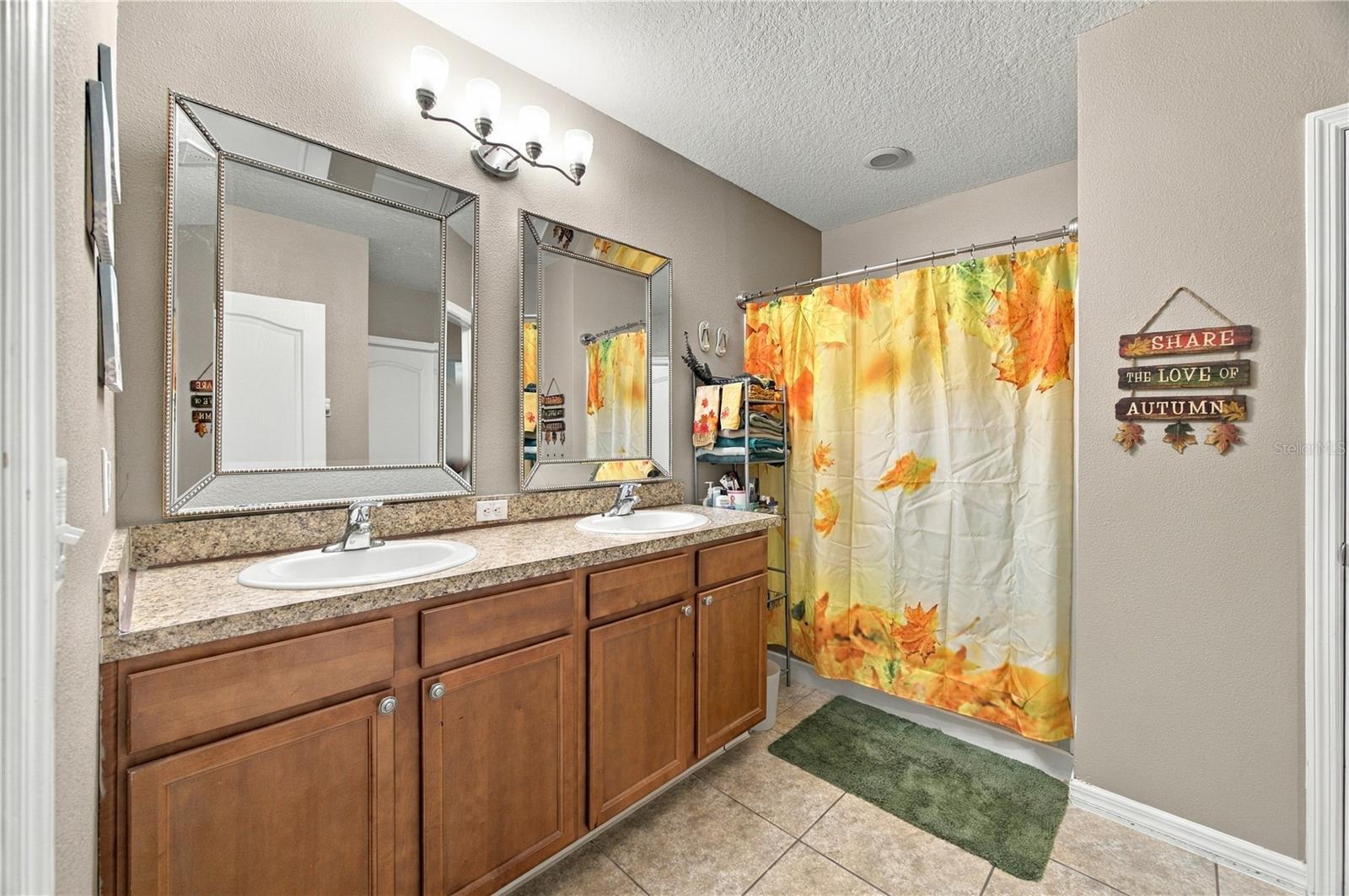 3838 CRYSTAL DEW ST — photo 10