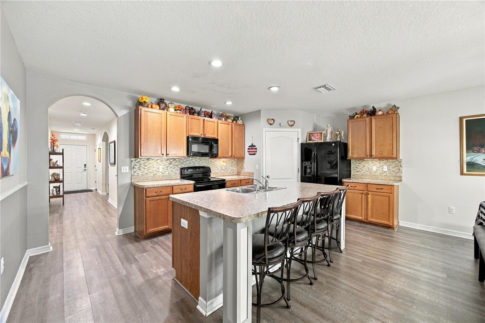 3838 CRYSTAL DEW ST — photo 23