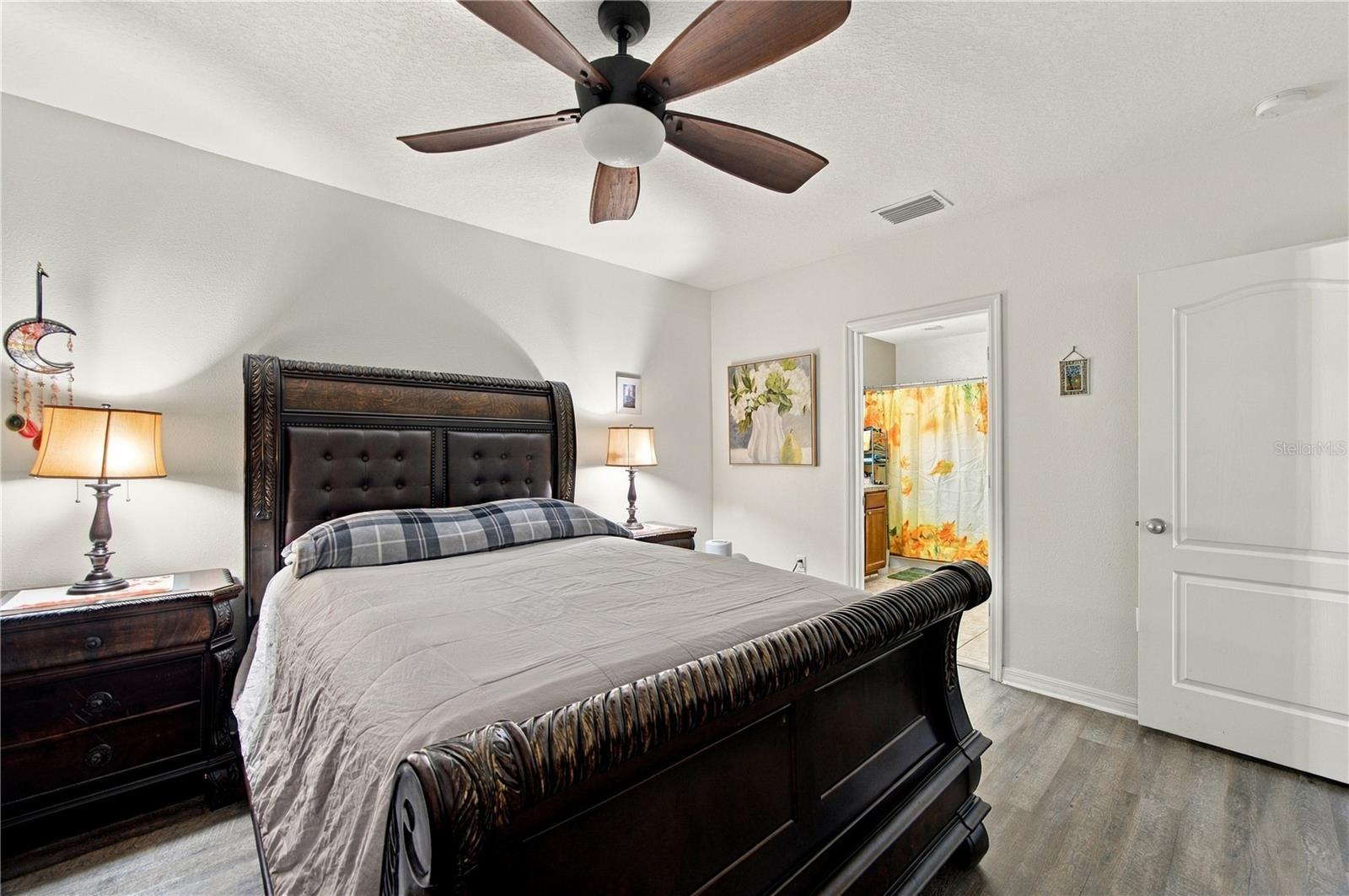 3838 CRYSTAL DEW ST — photo 11