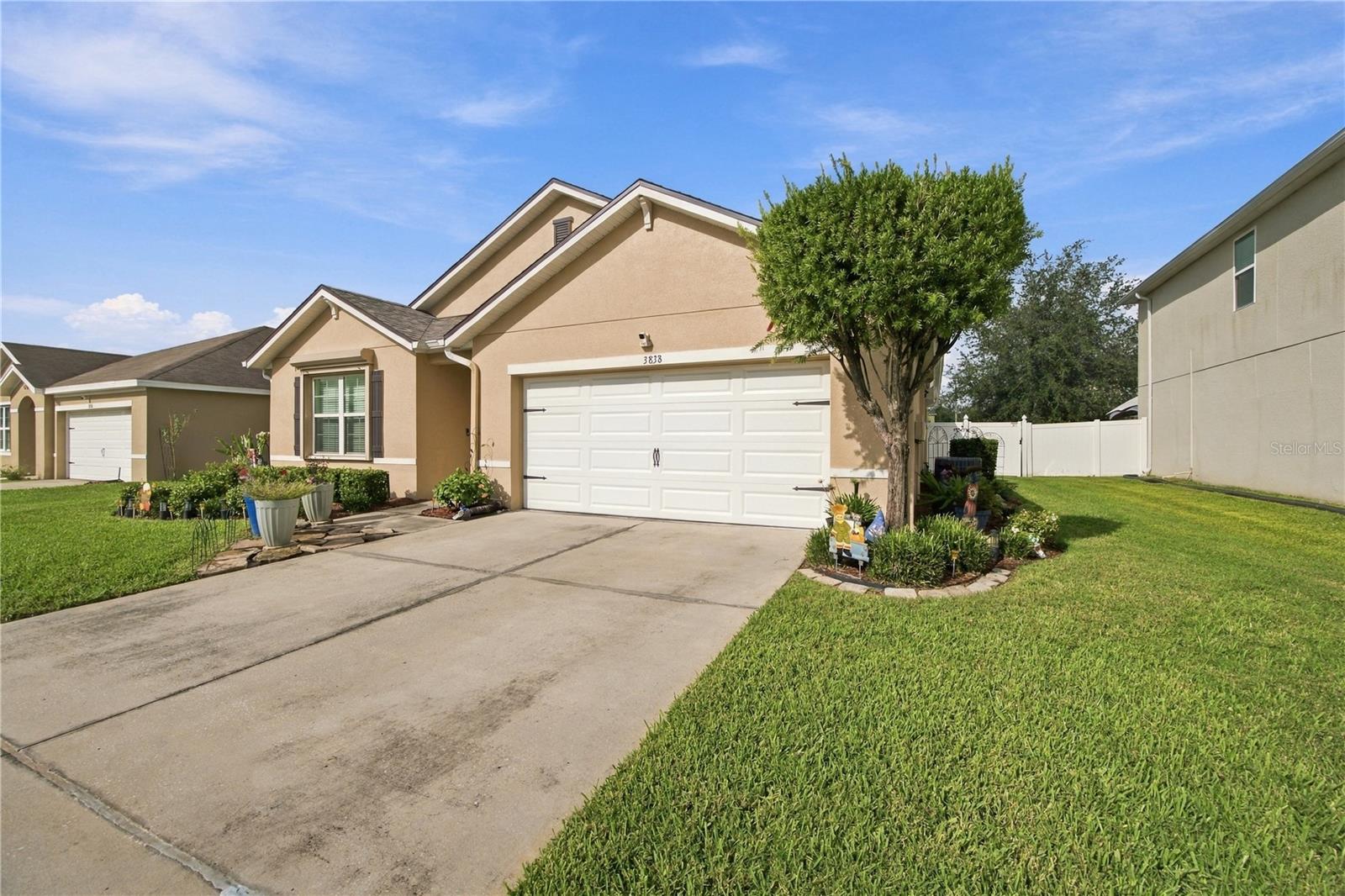 3838 CRYSTAL DEW ST — photo 33
