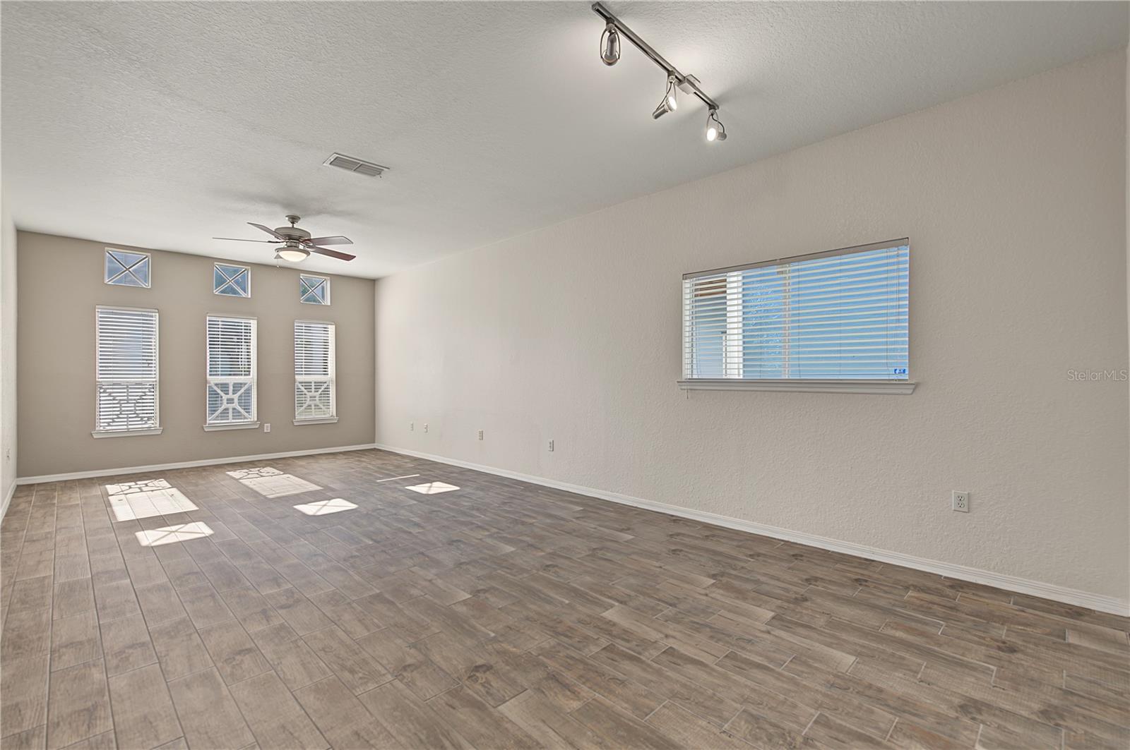 4006 CARROLLWOOD PALM CT — photo 18