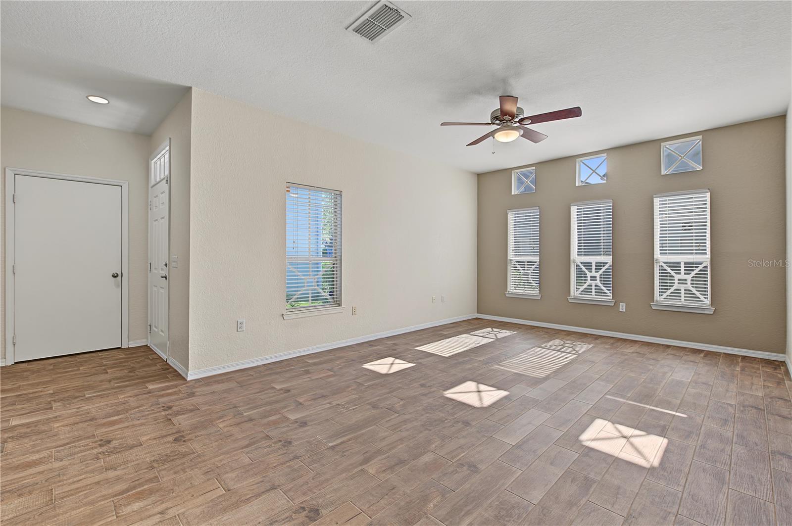 4006 CARROLLWOOD PALM CT — photo 13