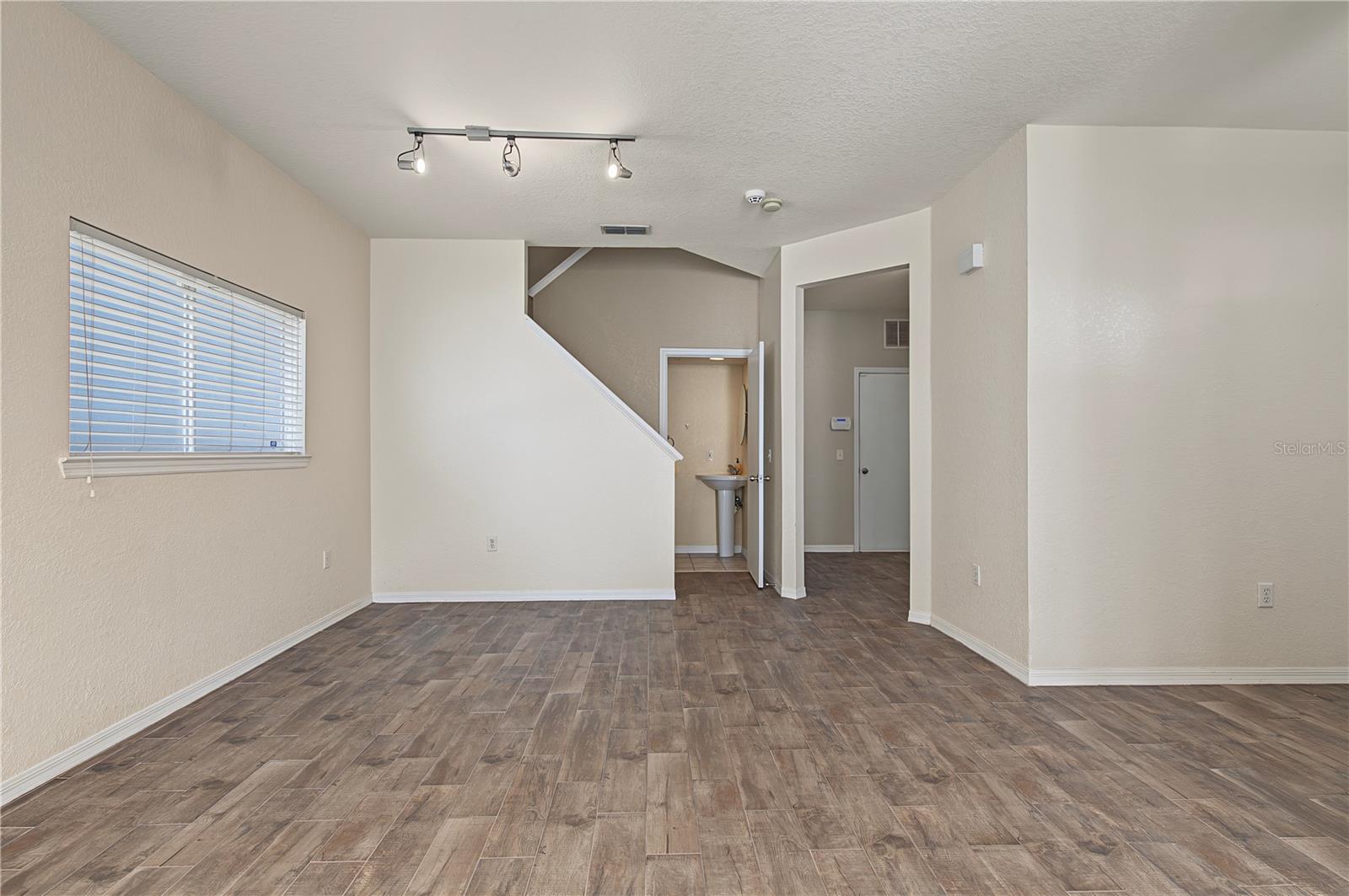 4006 CARROLLWOOD PALM CT — photo 16