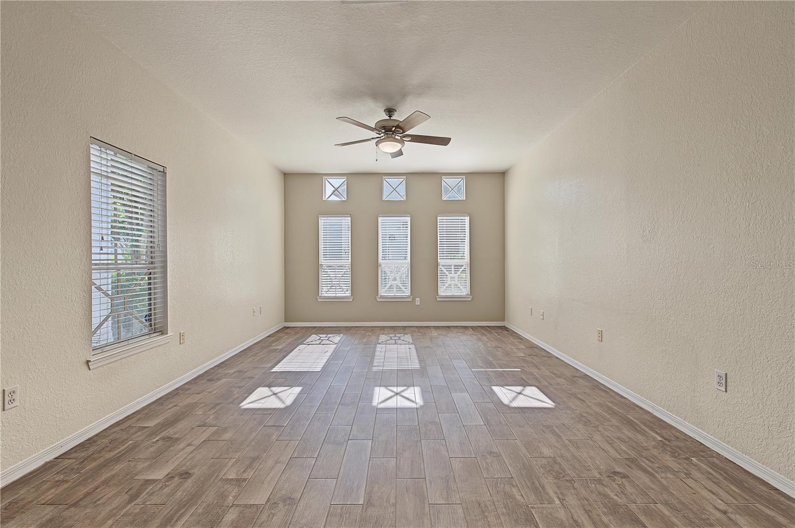 4006 CARROLLWOOD PALM CT — photo 14