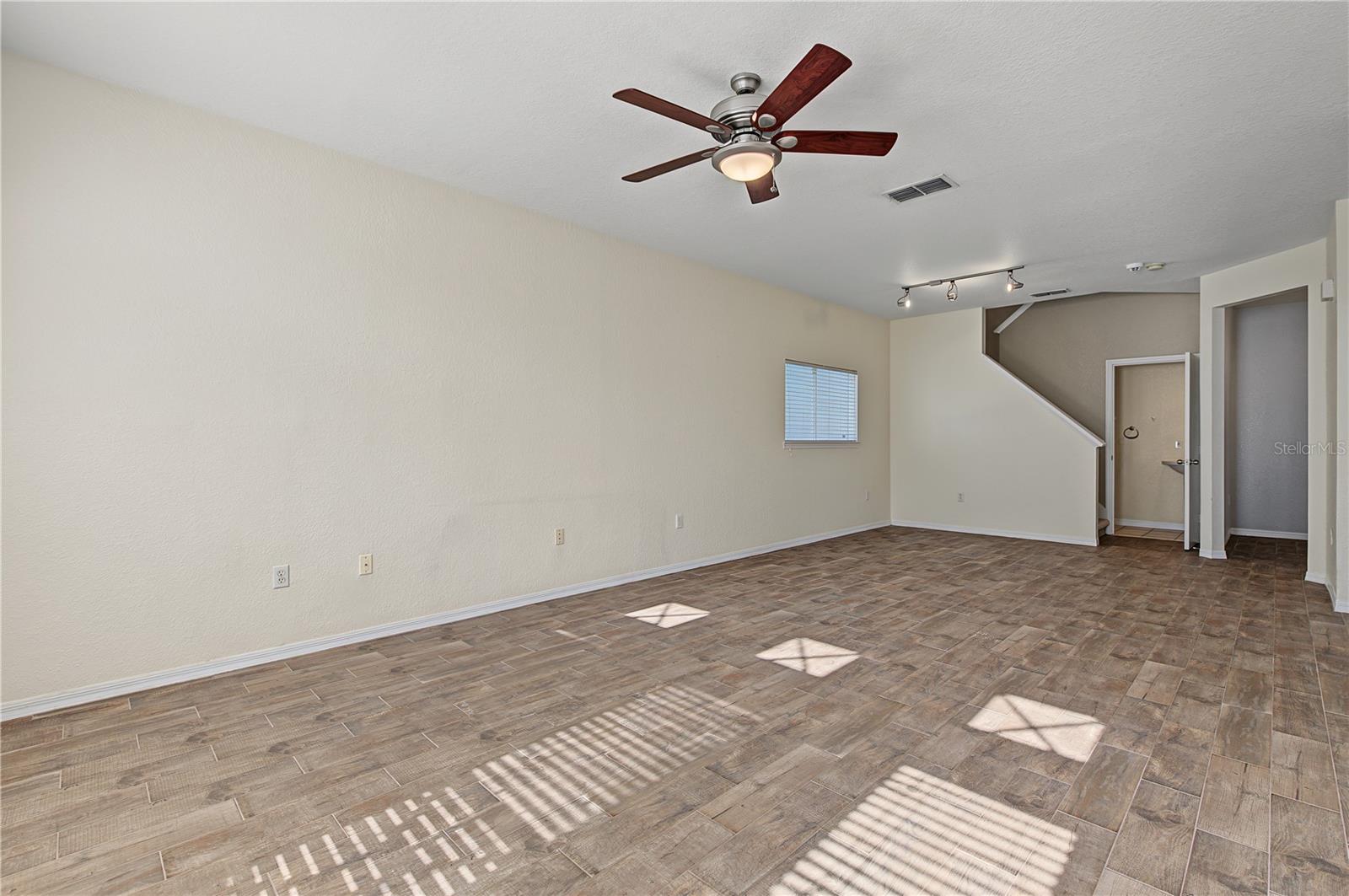 4006 CARROLLWOOD PALM CT — photo 12