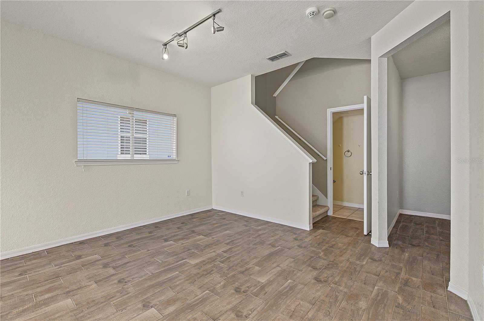 4006 CARROLLWOOD PALM CT — photo 19