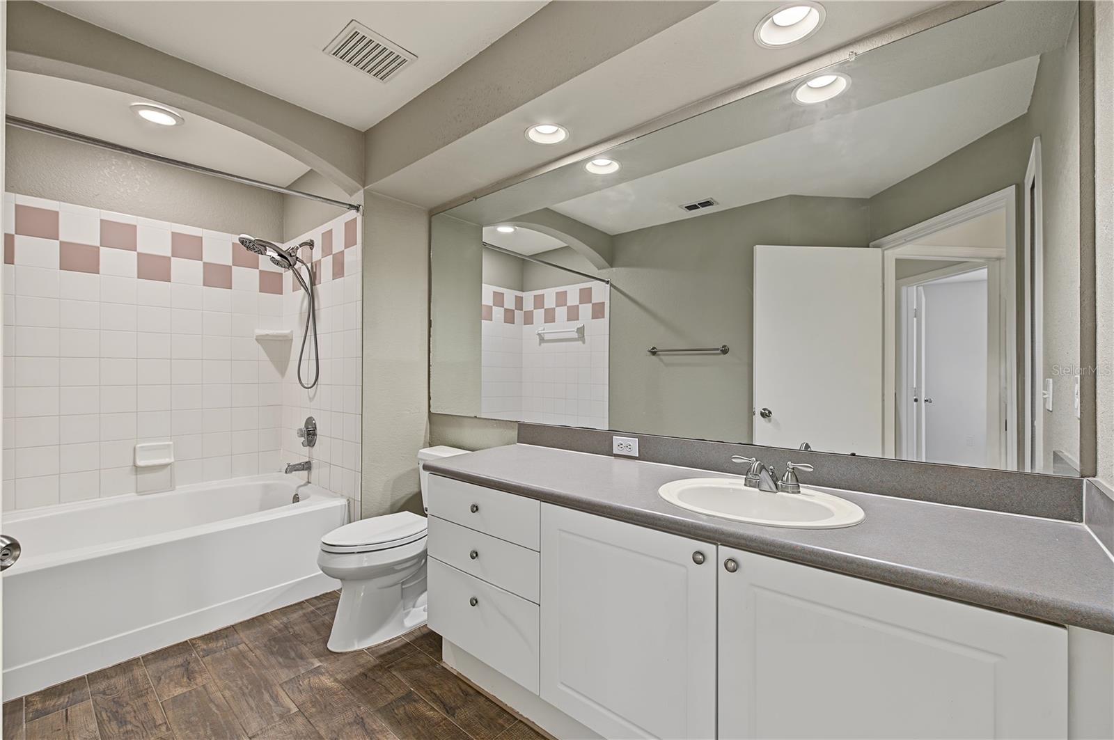 4006 CARROLLWOOD PALM CT — photo 39