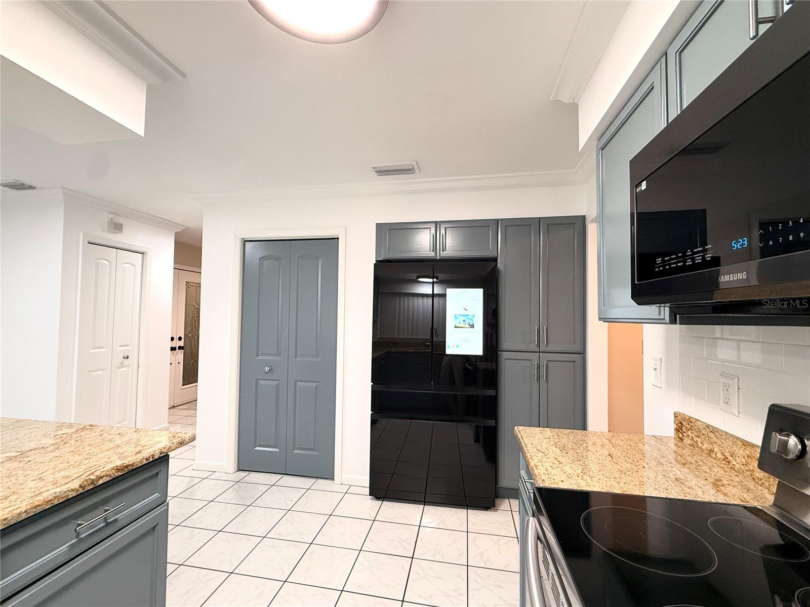 4717 DEERWALK AVE — photo 37