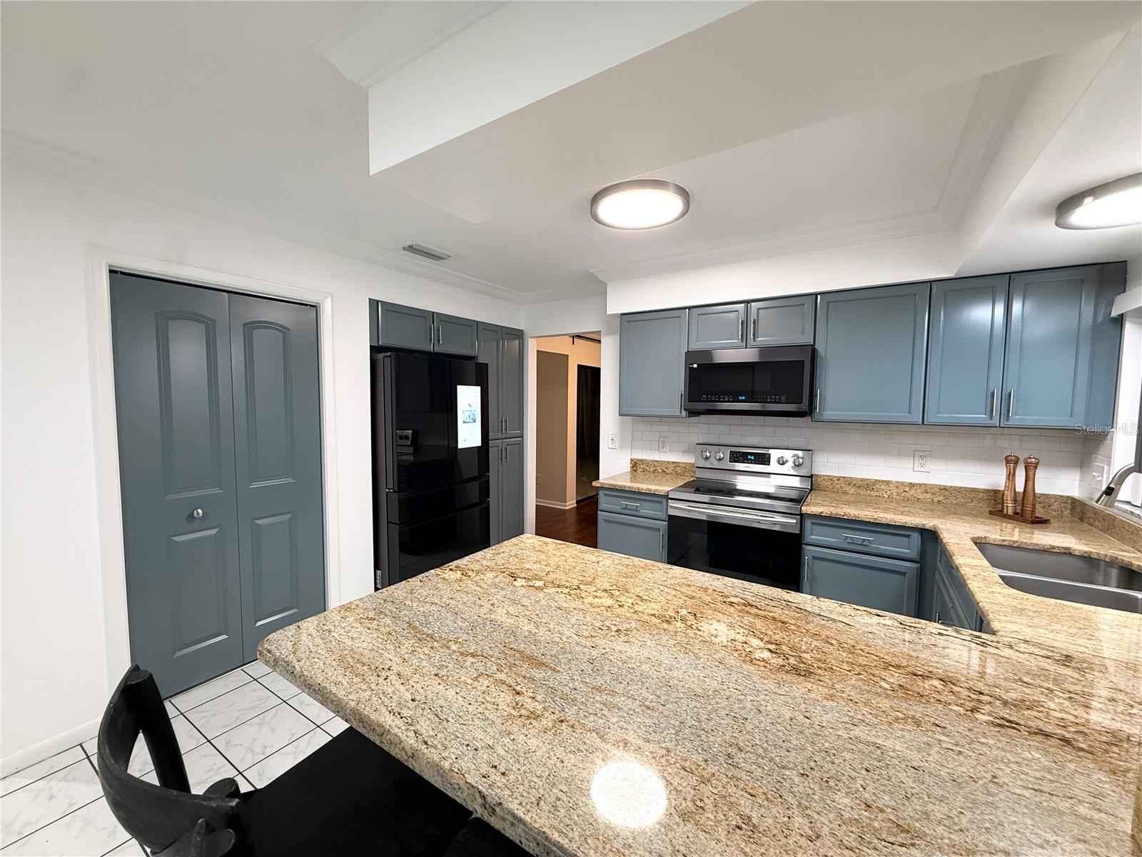 4717 DEERWALK AVE — photo 6