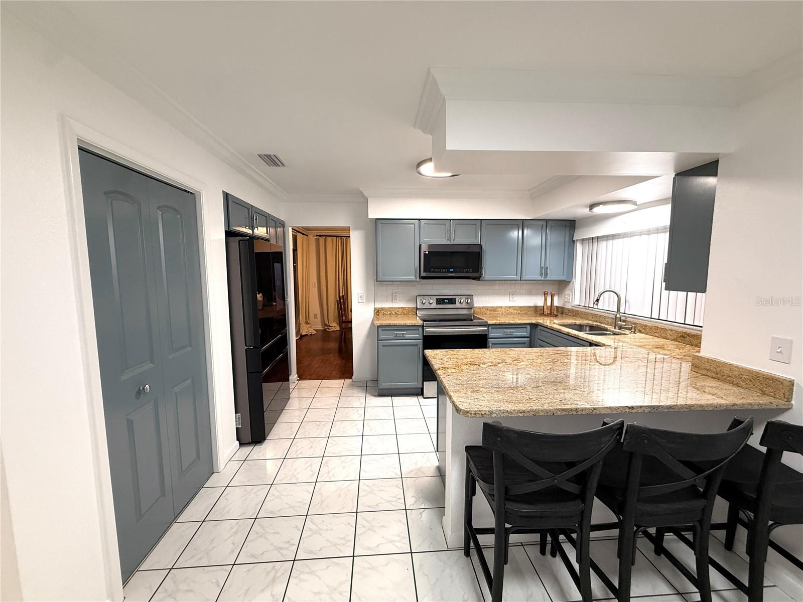 4717 DEERWALK AVE — photo 5
