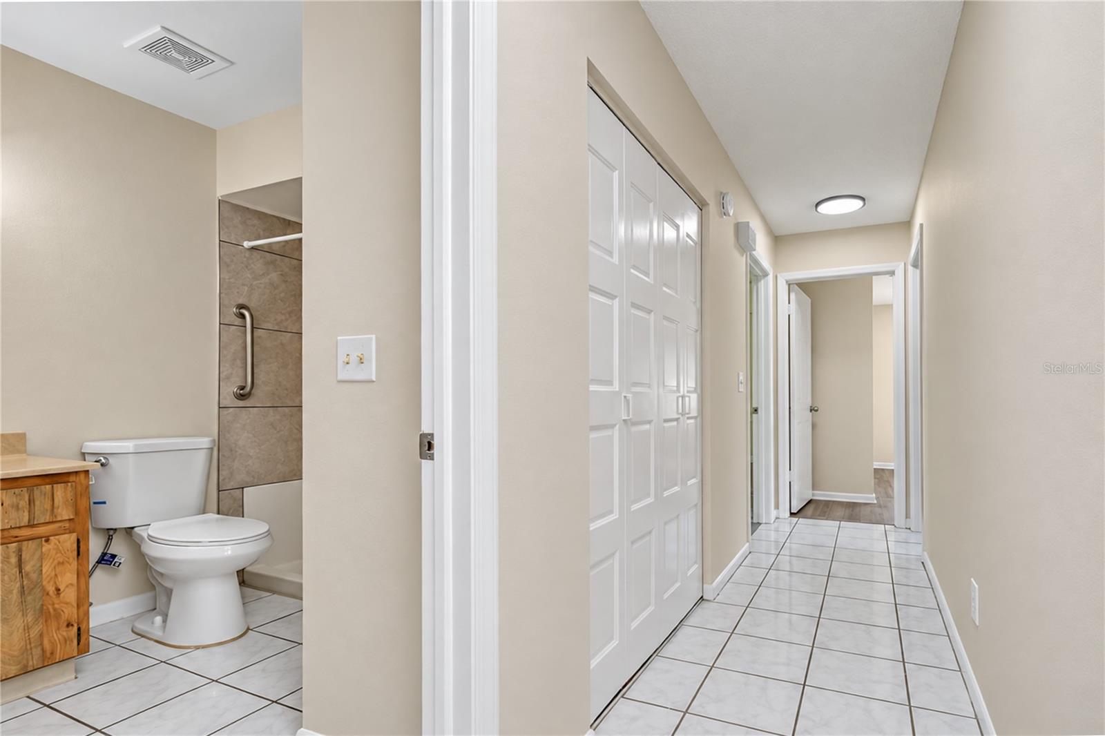 15819 DEEP CREEK LN — photo 26