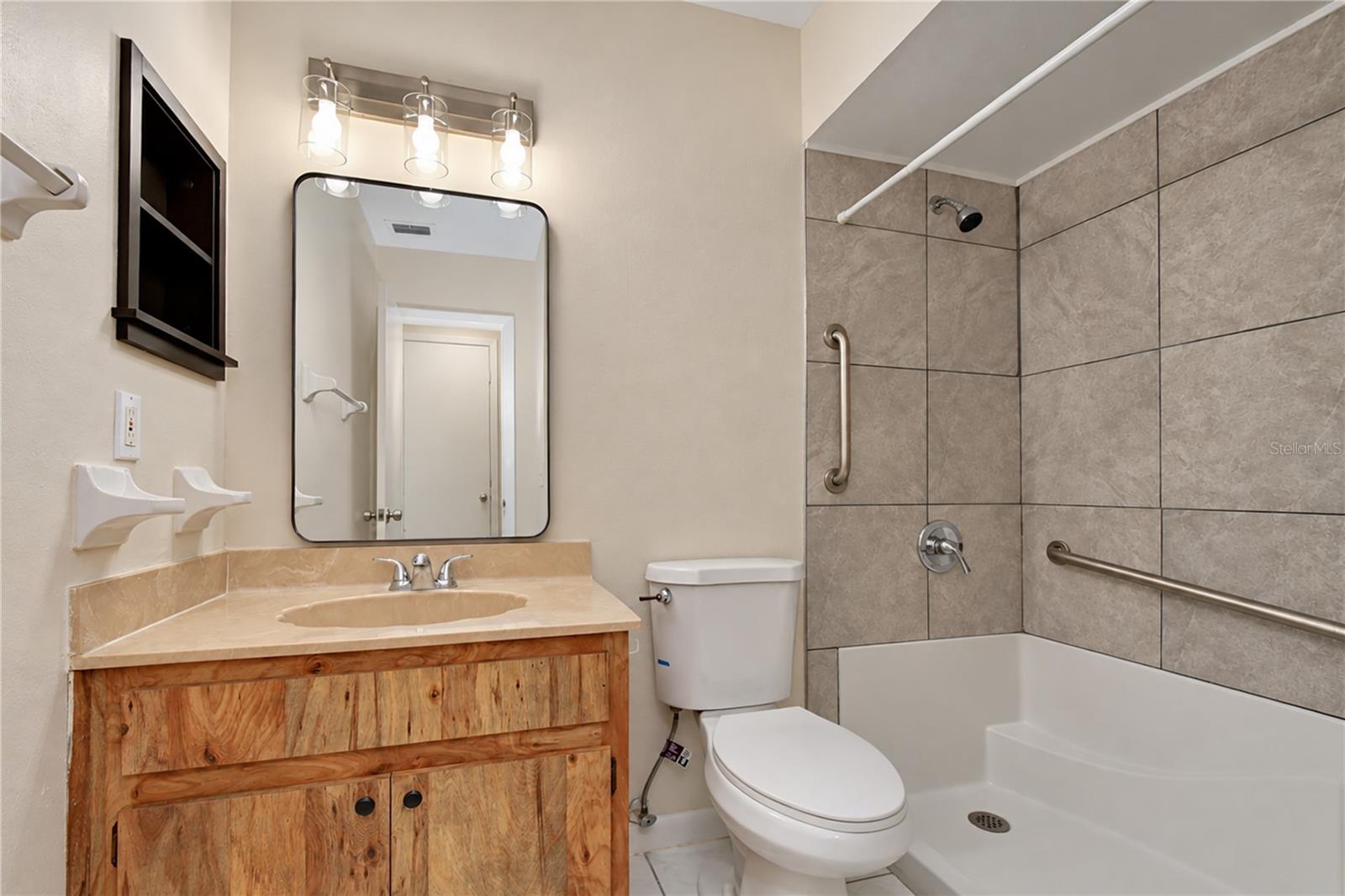 15819 DEEP CREEK LN — photo 27