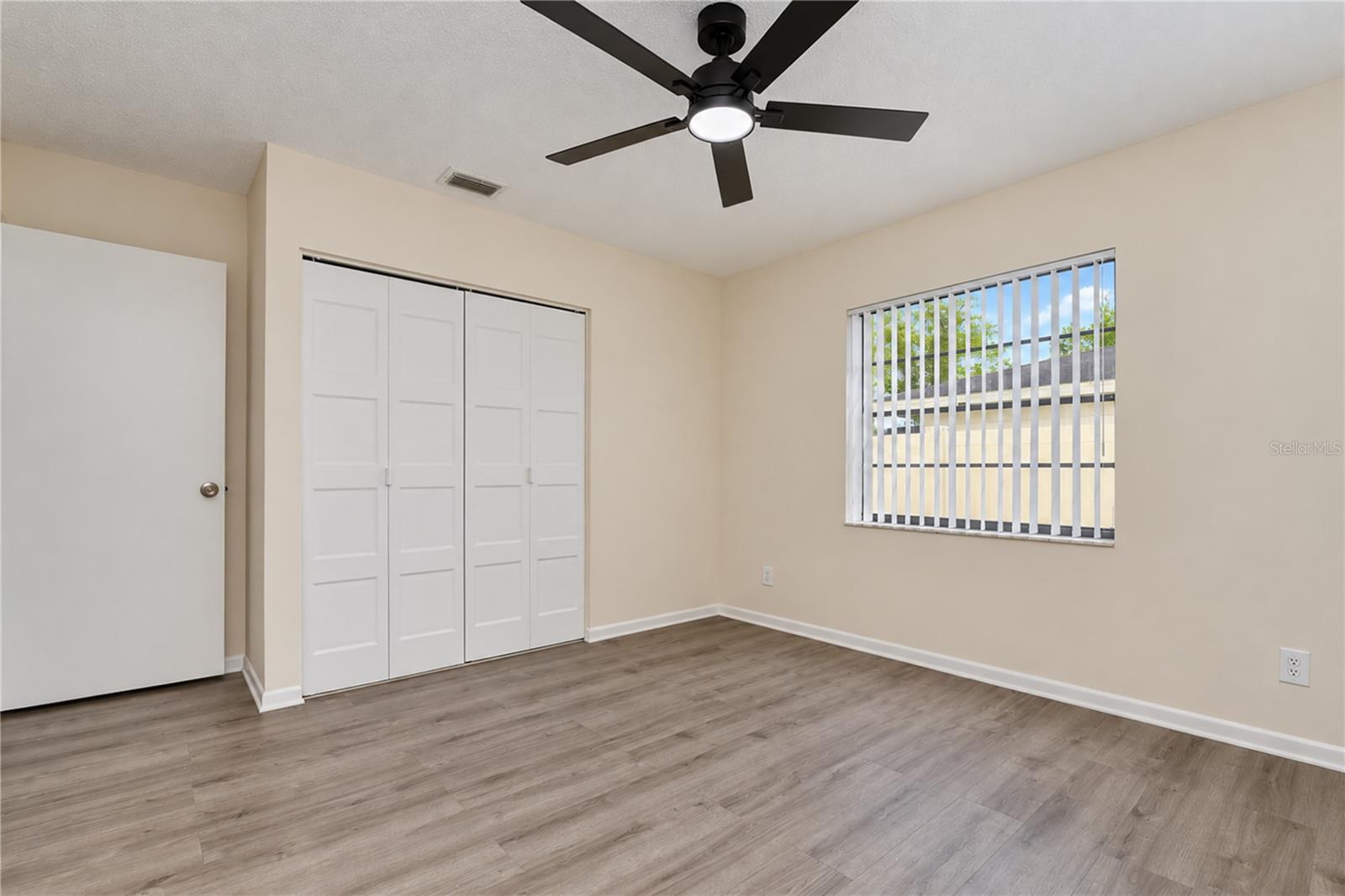 15819 DEEP CREEK LN — photo 36