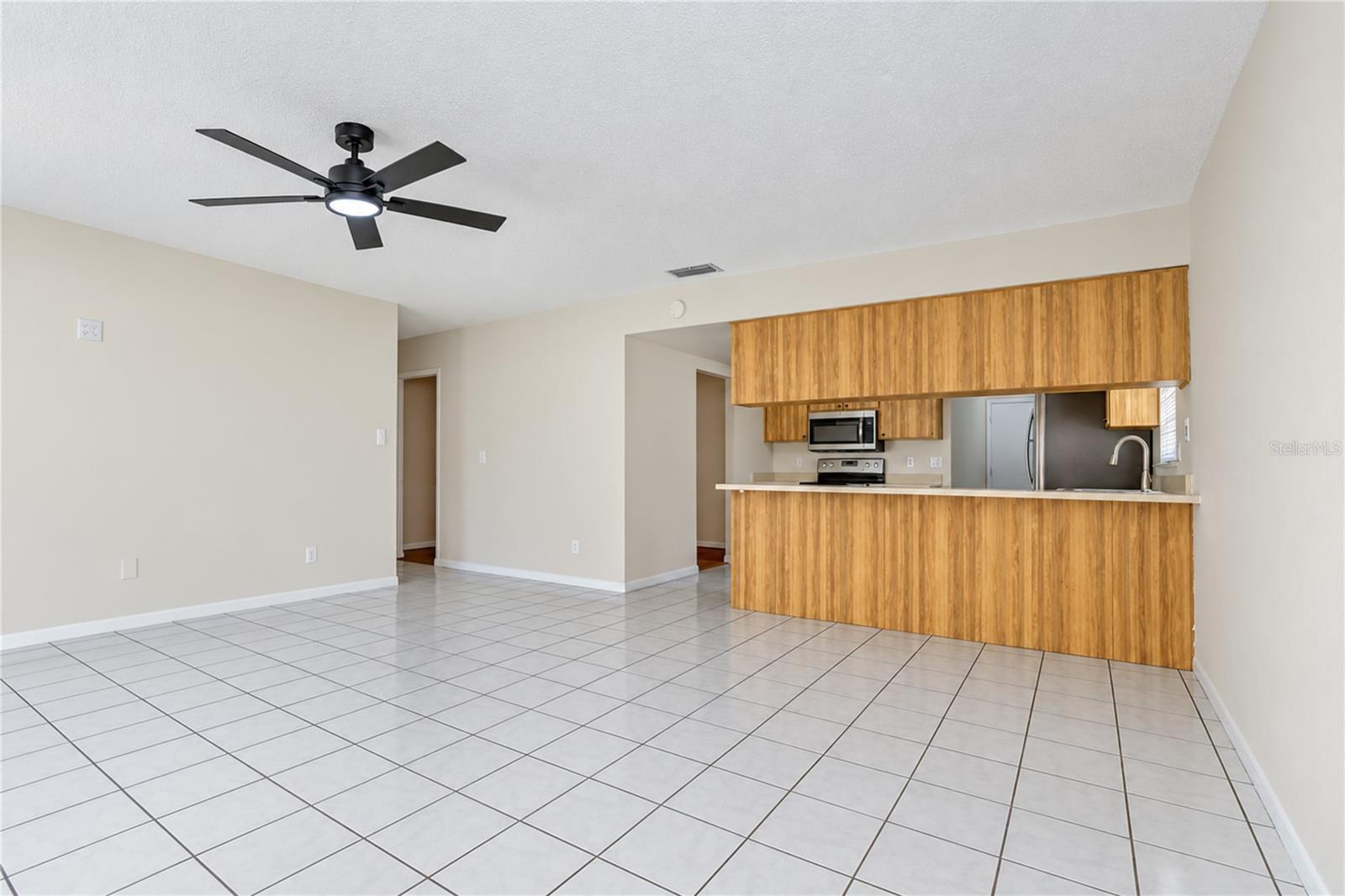 15819 DEEP CREEK LN — photo 15