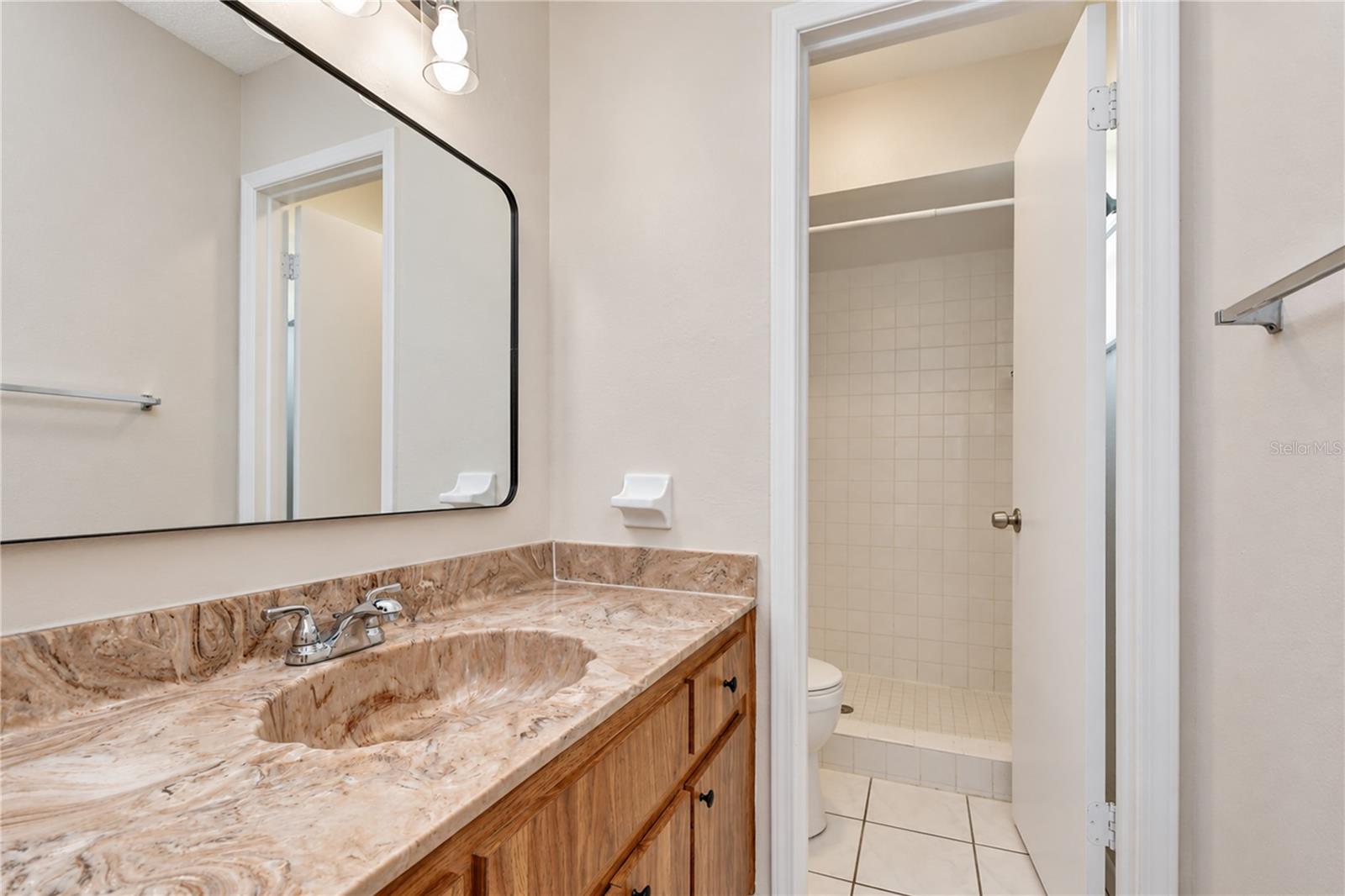 15819 DEEP CREEK LN — photo 31
