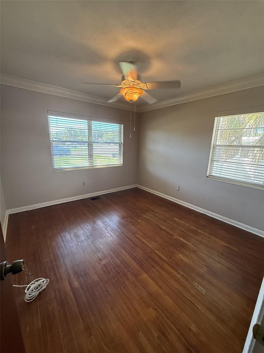 331 SHIRLEY AVE — photo 8