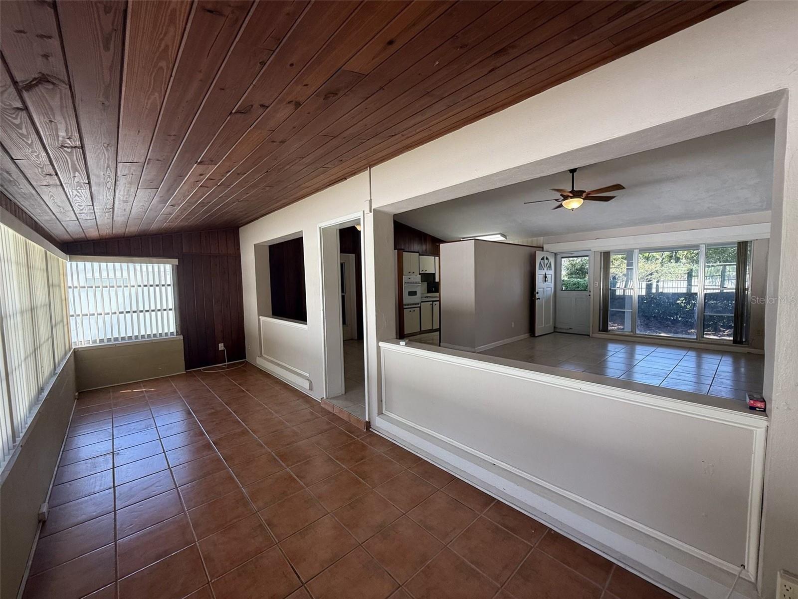 331 SHIRLEY AVE — photo 4