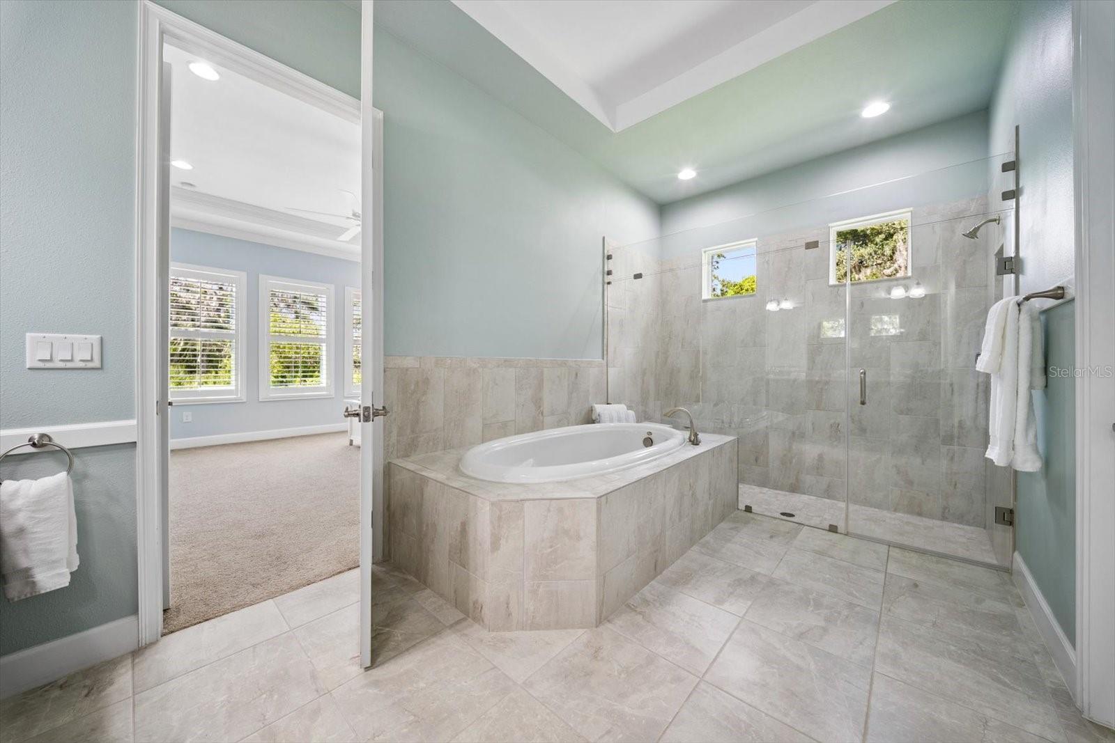 2304 STARWOOD CT — photo 29