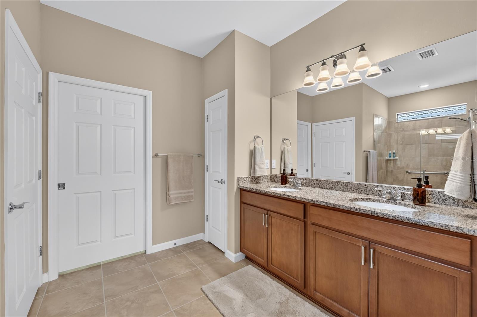 2588 DAISY DR — photo 34