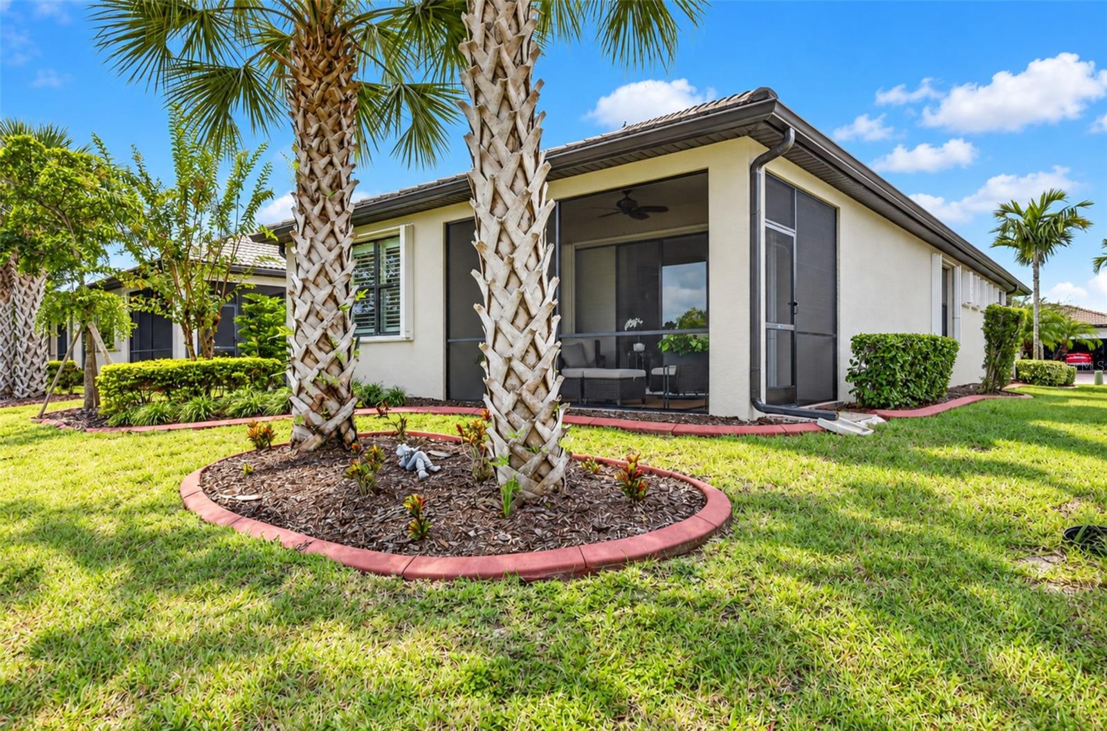 2588 DAISY DR — photo 44
