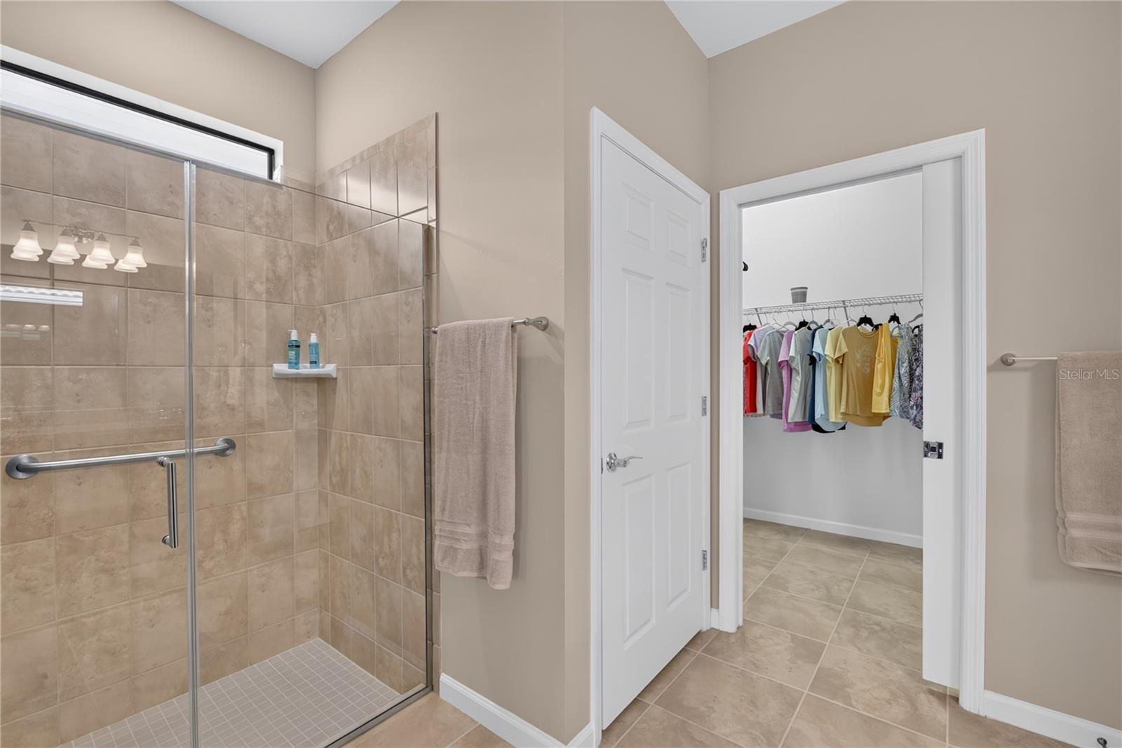 2588 DAISY DR — photo 32