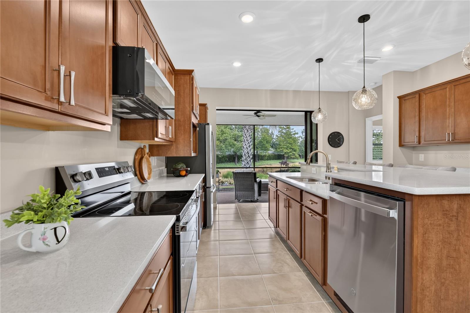 2588 DAISY DR — photo 15