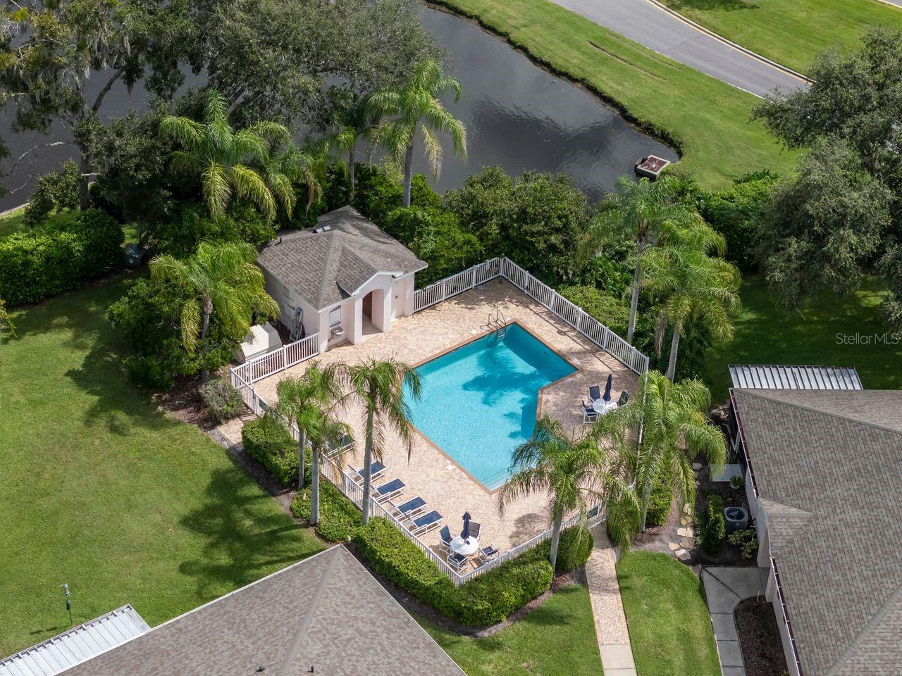 2635 EAGLE GREENS DR — photo 42